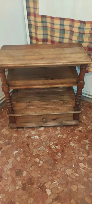 Mesa rústica con 6 sillas