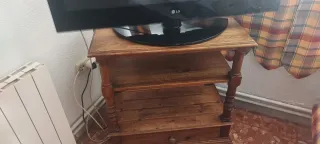 Mesa rústica con 6 sillas