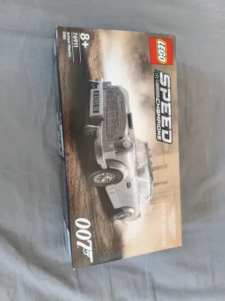 LEGO 76911 Aston Martin DBS 007