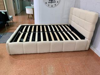 Cama canapé con cabecero acolchado 135CM