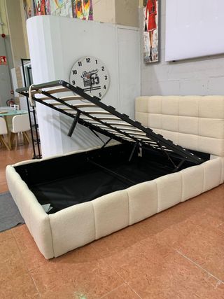 Cama canapé con cabecero acolchado 135CM