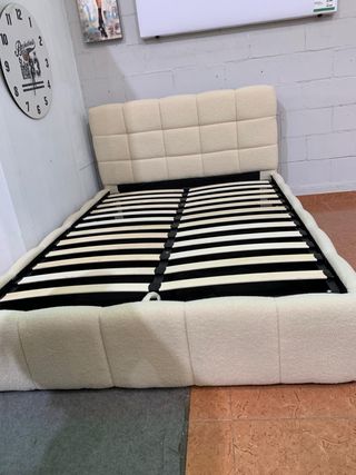Cama canapé con cabecero acolchado 135CM