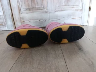 Botas Moon Boot rosas talla 27-30 infantil