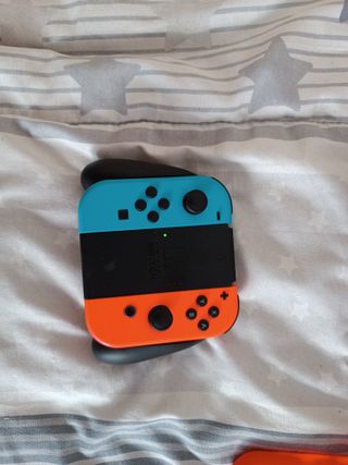 Nintendo Switch Azul y Naranja