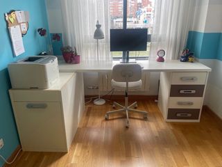 Scrigno ampio in legno con 4 cassetti e cassetto grande