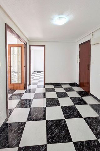 Piso en alquiler en Pont Nou - Corazón de Jesús en Elche