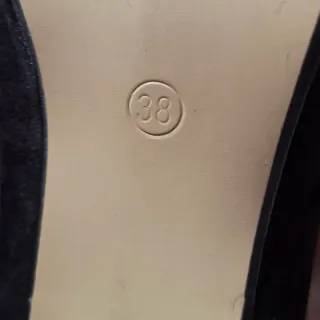 Salones negros tacón