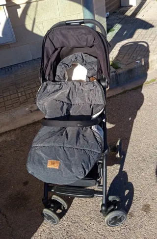 Sillita de paseo Maxi-Cosi ligera Usada 1 año