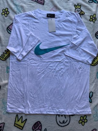 Conjunto NUEVO S Camiseta y Shorts