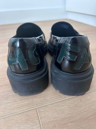 Mocasines Hoff Negros Charol. Usados 3 veces.