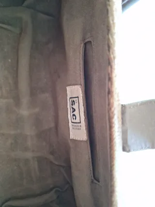 Bolso de fibra con apertura amplia