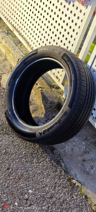 Rueda Continental 235/50 R19 103V XL