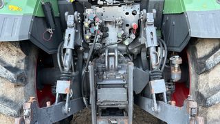 Tractor Fendt 516 Vario con pala