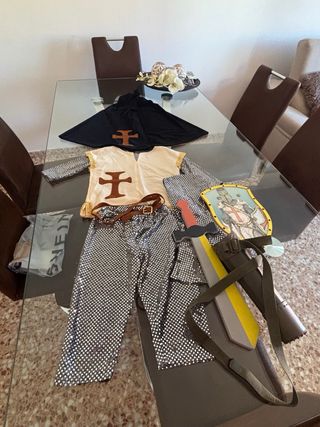 Disfraz medieval niño cruz templaria . Accesorios