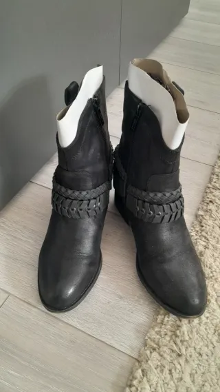 Botines Mustang Negros