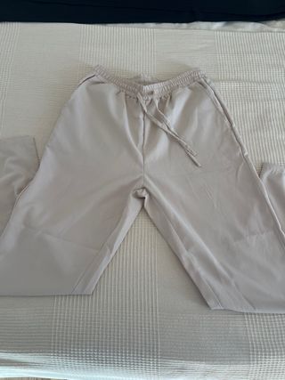 Pantalón chino fino verano beige