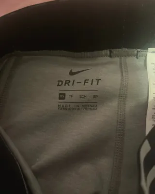 Mallas Nike Pro Grises