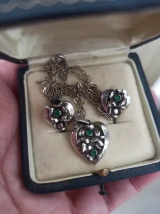 Conjunto antiguo corazón flores esmeralda