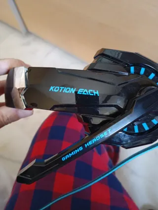 Cascos Gamer Azul y Negro