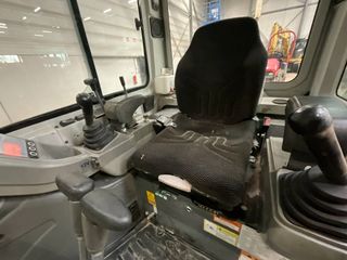 Mini Excavadora Takeuchi TB216