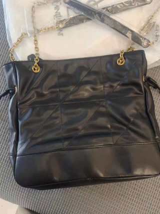 Bolso YSL Jamie Piel Cordero Negro Dorado