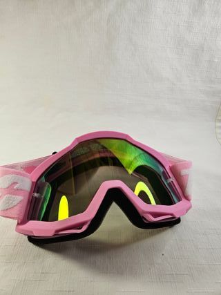 Gafas de esquí rosas con lente espejada