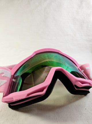 Gafas de esquí rosas con lente espejada