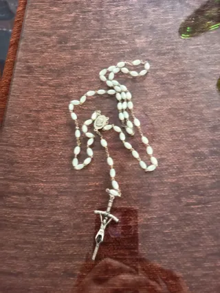 Rosario antiguo de nácar