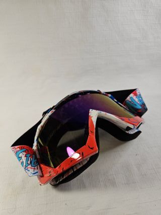 Gafas de esquí con diseño colorido