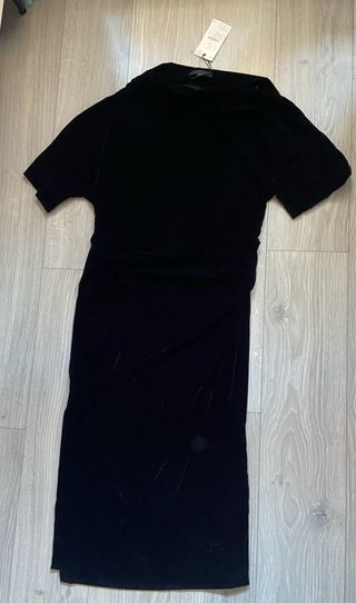Vestido Zara Terciopelo Negro Manga Corta.