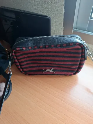 Bolso Bimba y Lola rayas negro/rojo