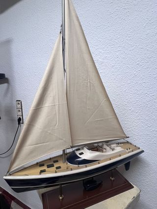 Barco velero decorativo de madera