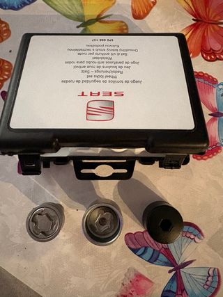 Tornillos Antirrobo SEAT Originales Nuevos