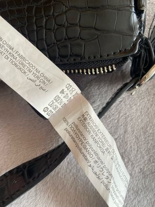 Bolso negro efecto piel cocodrilo