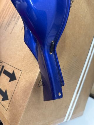 Lateral Yamaha TZR azul