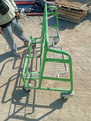 Carrito transportador de paneles verde