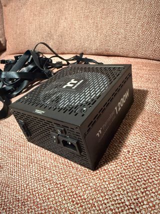 Fuente de Alimentación Thermaltake 1200W Platinum