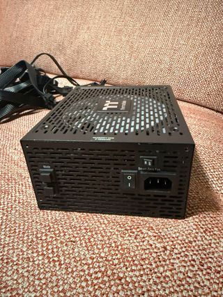 Fuente de Alimentación Thermaltake 1200W Platinum