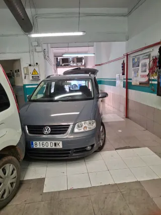 volkwagen  touran  2006