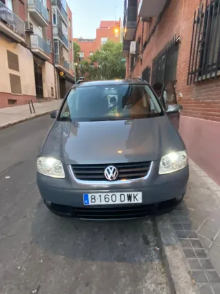 volkwagen  touran  2006