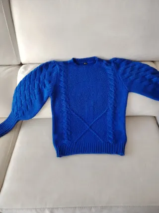 Jersey Guess azul manga abullonada