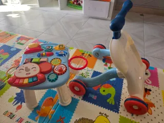 Caminador para bebé con actividades