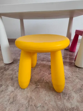 Mesa y Sillas Infantiles Mammut Ikea