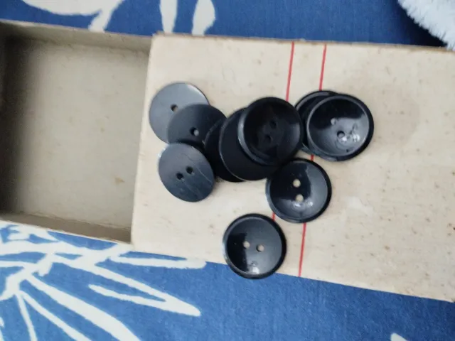 Lote de botones negros