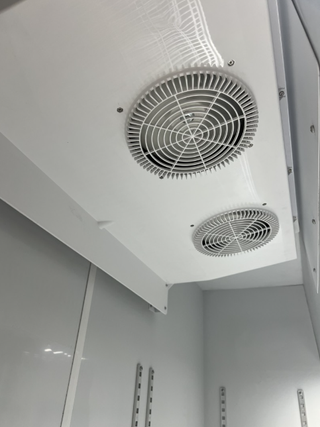 Armario expositor refrigerado 2 puertas 800L