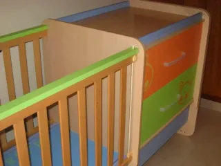 Cuna convertible en cama infantil + colchón REGALO