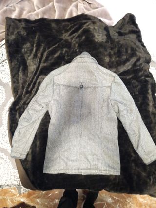 Chaqueta abrigo gris y negro