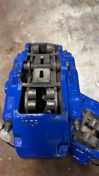 Pinzas Brembo Z17 6 pistones