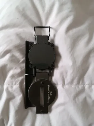 Pack acampada: 2 guías de viaje y 1 brújula