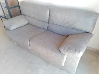 Sofá de tela de 180cm.